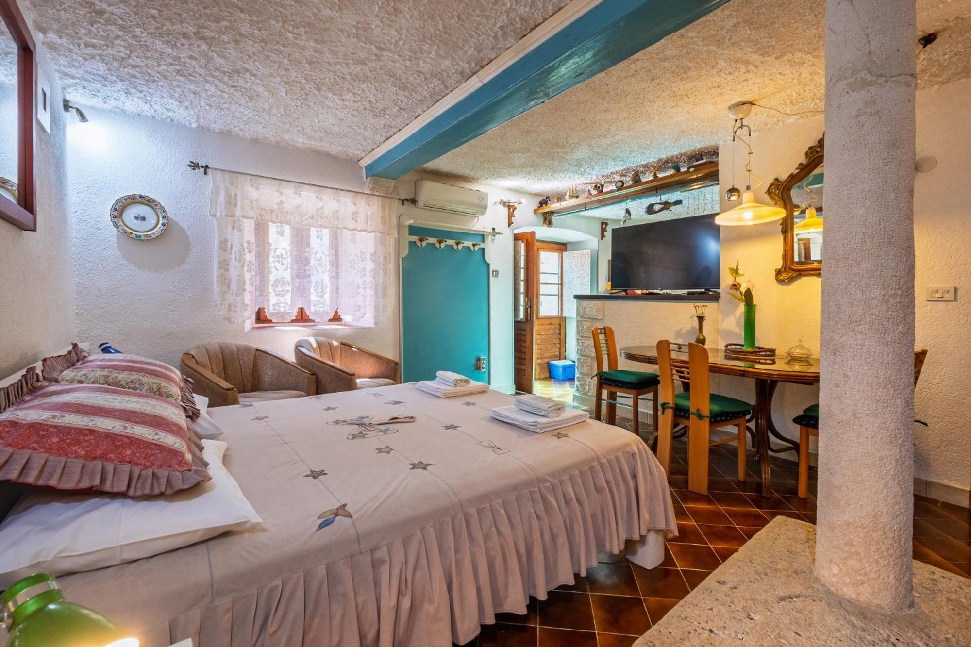 Bluemarine Rooms & Apartments เปราสต์ ภายนอก รูปภาพ