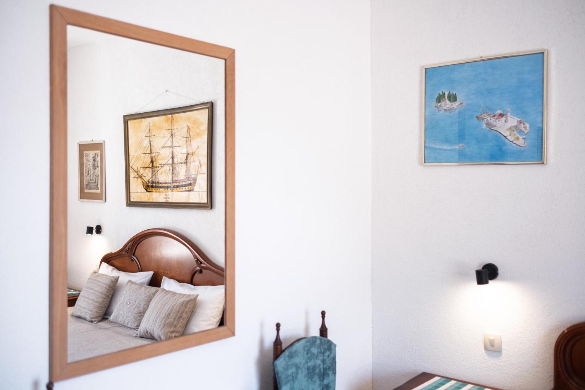 Bluemarine Rooms & Apartments เปราสต์ ภายนอก รูปภาพ