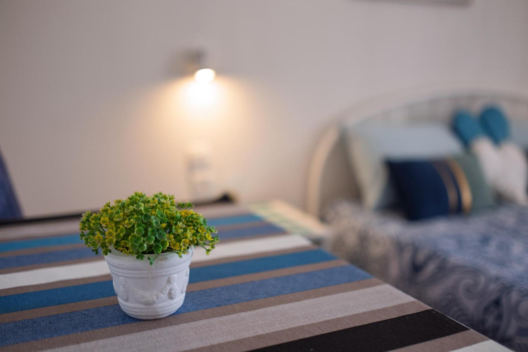Bluemarine Rooms & Apartments เปราสต์ ภายนอก รูปภาพ